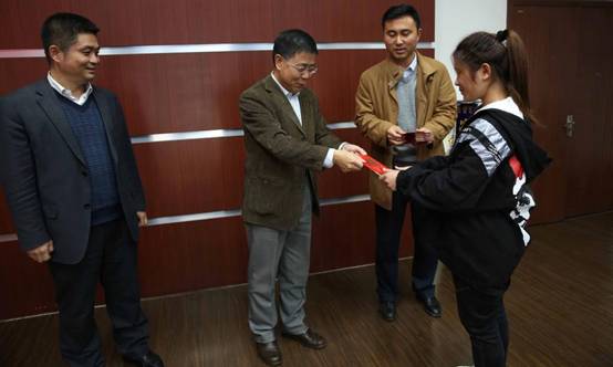 http://news.ccu.edu.cn/__local/0/A9/F1/78CC056BA92BEDD46A2EBB39F5C_72C30FB4_EF7E.jpg